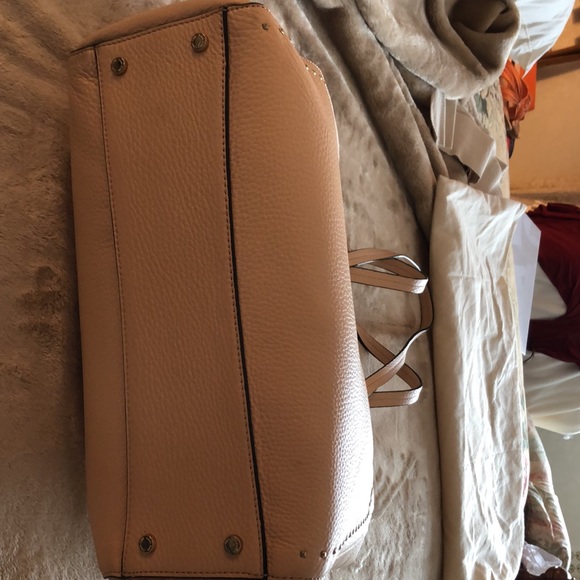 Purse - Picture 2 of 4